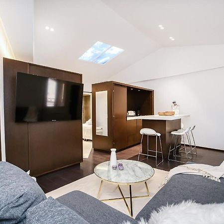 Appartement Place Des Lices Avec Parking แซ็ง-ทรอเป ภายนอก รูปภาพ