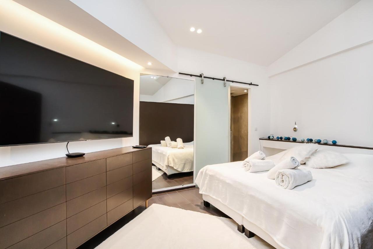Appartement Place Des Lices Avec Parking แซ็ง-ทรอเป ภายนอก รูปภาพ